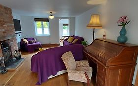 Tor Cottage, Perfectly Positioned!