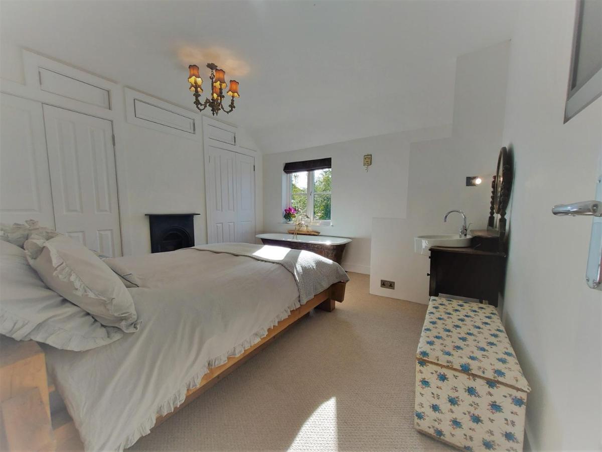 Tor Cottage, Perfectly Positioned! Glastonbury Exterior photo
